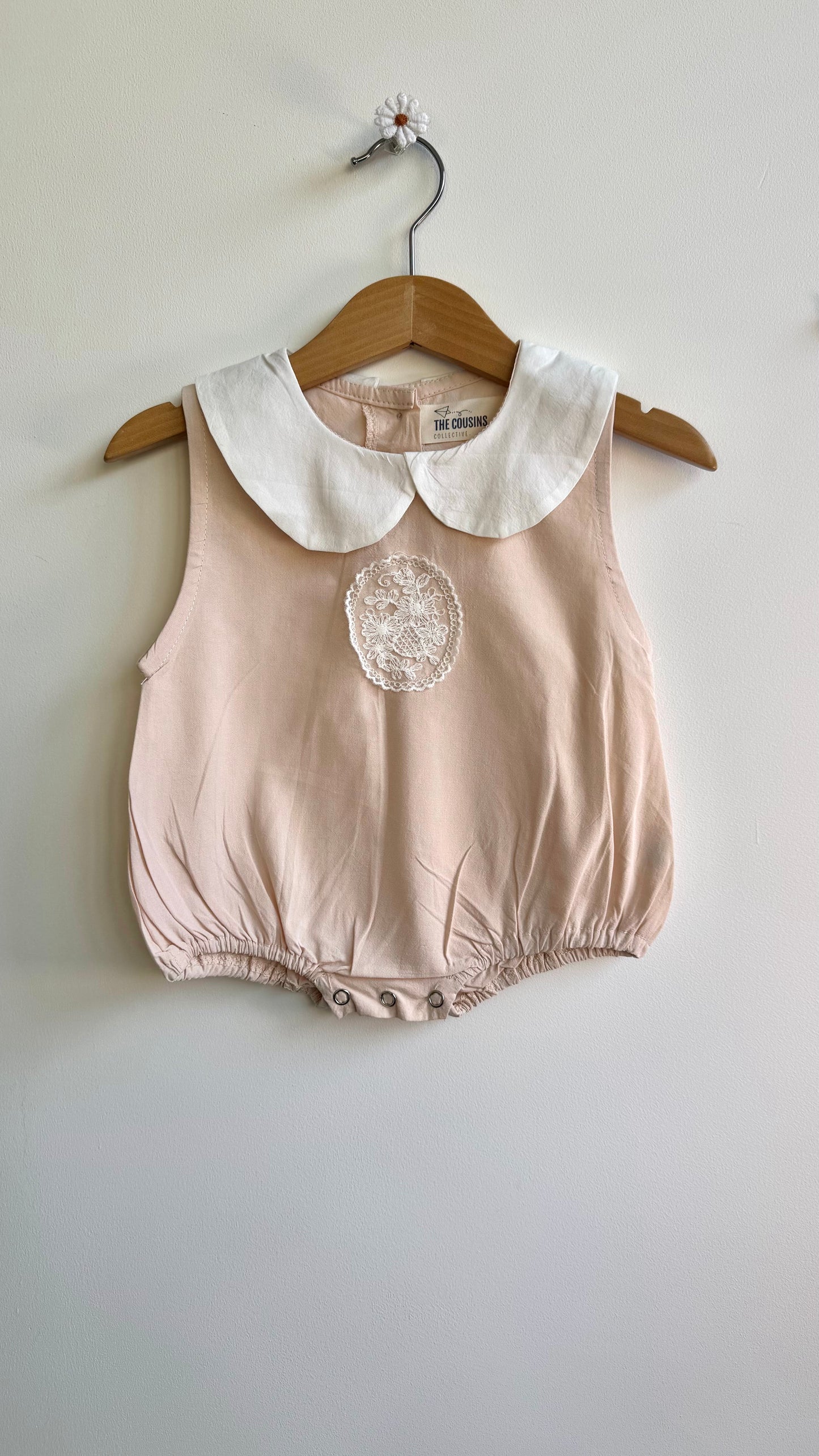 Girls - Matchy-Matchy Vintage Romper and Dress With White Collars