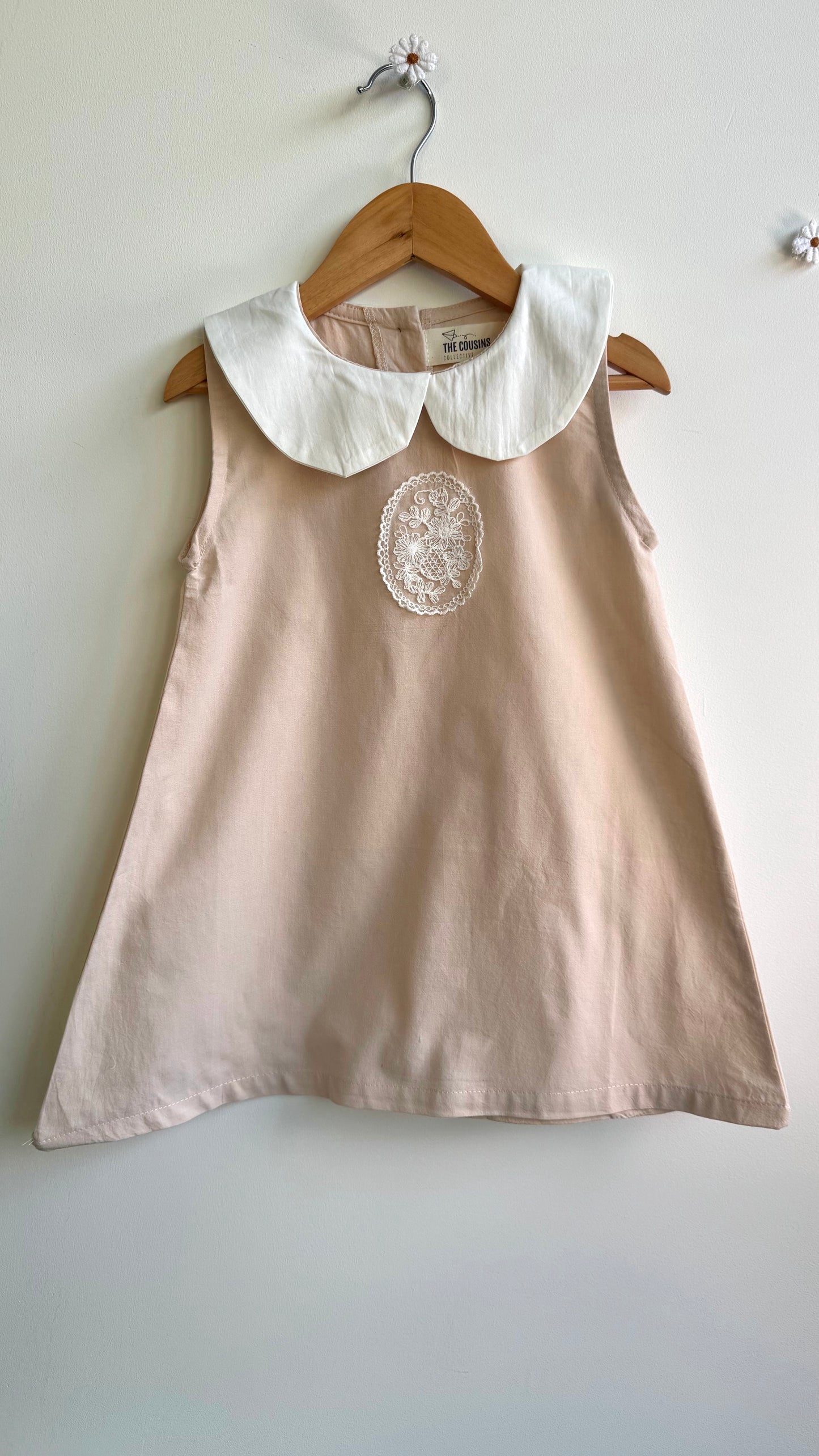 Girls - Matchy-Matchy Vintage Romper and Dress With White Collars